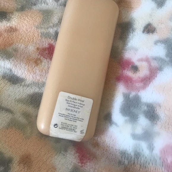 * Sold* Ⓜ️ Este Laúder Double Wear 1W1 Bone - Picture 2 of 4